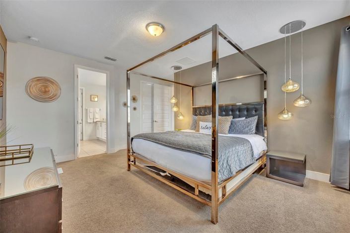 Image No.24-5 Bed Property for sale