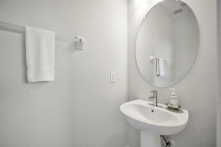 Image No.35-5 Bed Property for sale