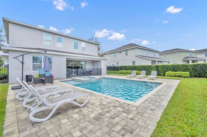 Image No.39-5 Bed Property for sale