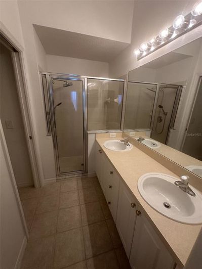 Image No.24-3 Bed Property for sale