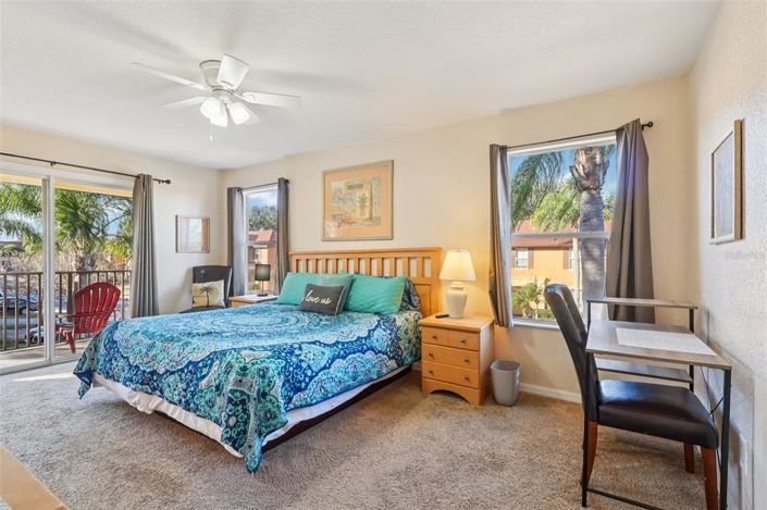 Image No.10-4 Bed Townhouse for sale