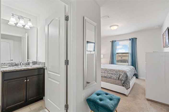 Image No.12-5 Bed Townhouse for sale