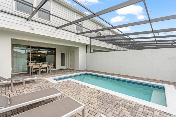 Image No.55-5 Bed Townhouse for sale