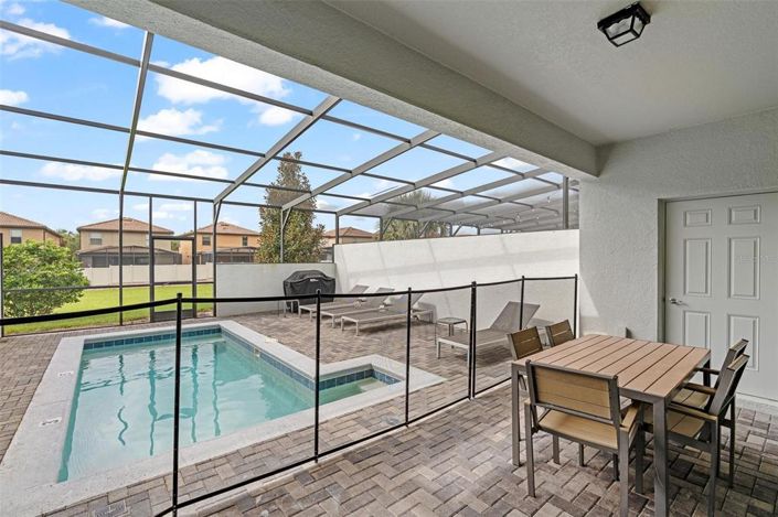 Image No.56-5 Bed Townhouse for sale