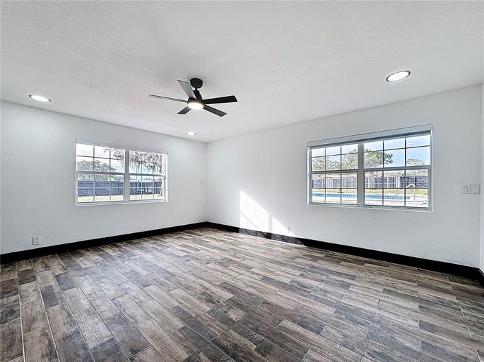 Image No.34-5 Bed Property for sale