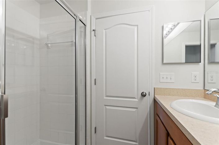 Image No.19-3 Bed Townhouse for sale