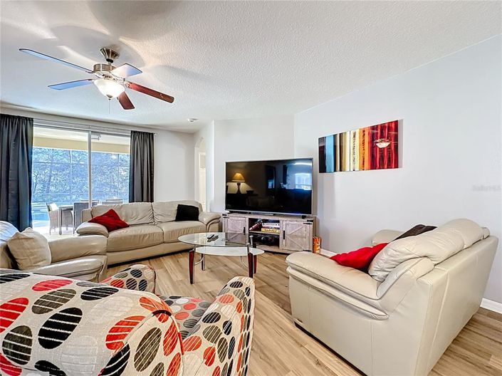 Image No.16-5 Bed Property for sale