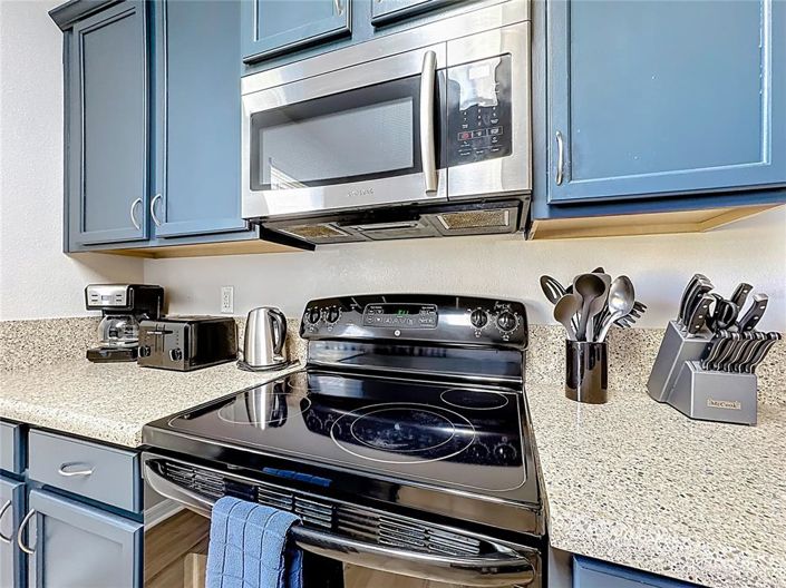 Image No.26-5 Bed Property for sale