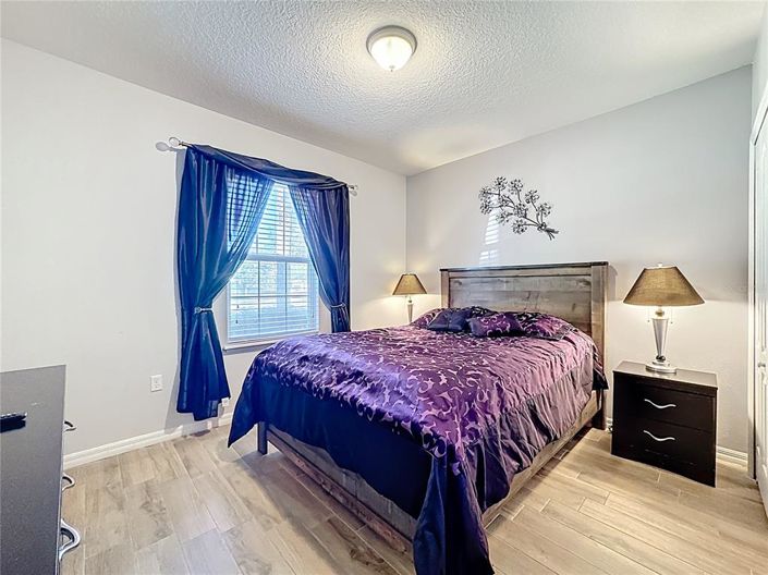 Image No.30-5 Bed Property for sale