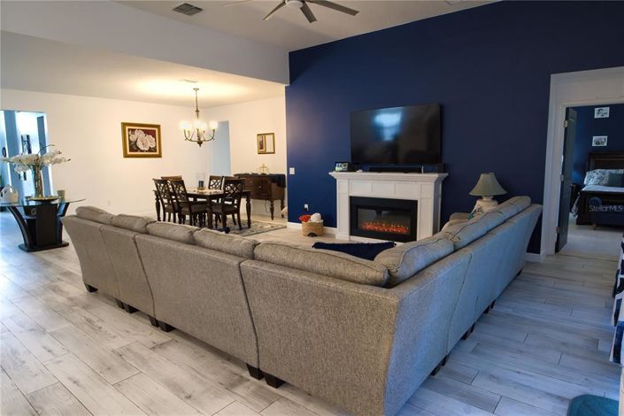 Image No.12-4 Bed Property for sale