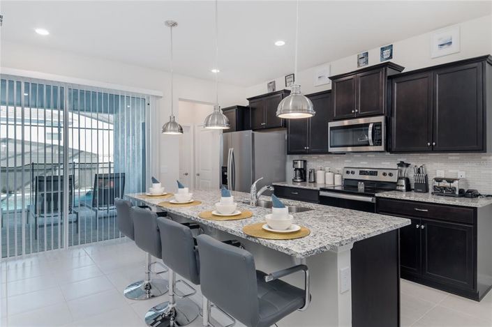 Image No.7-5 Bed Property for sale