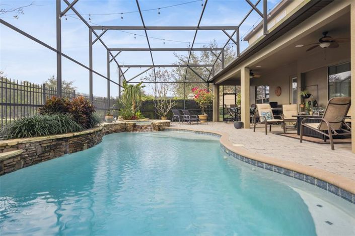 Image No.23-5 Bed Property for sale