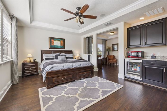 Image No.36-5 Bed Property for sale