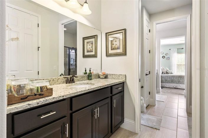 Image No.47-5 Bed Property for sale