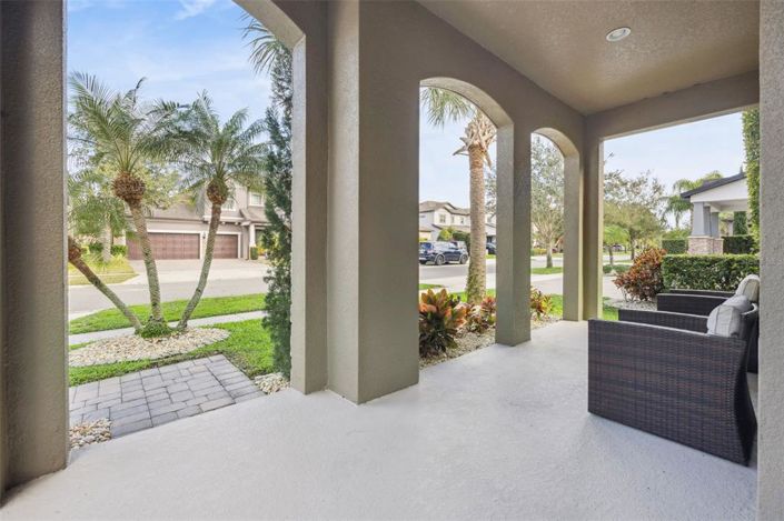 Image No.5-5 Bed Property for sale