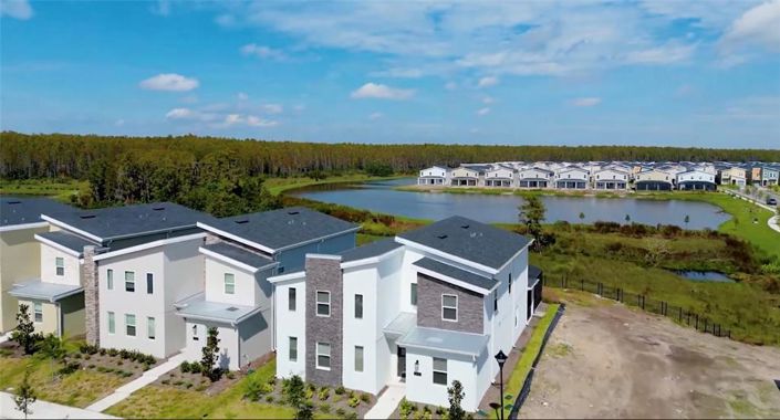 Image No.18-9 Bed Property for sale