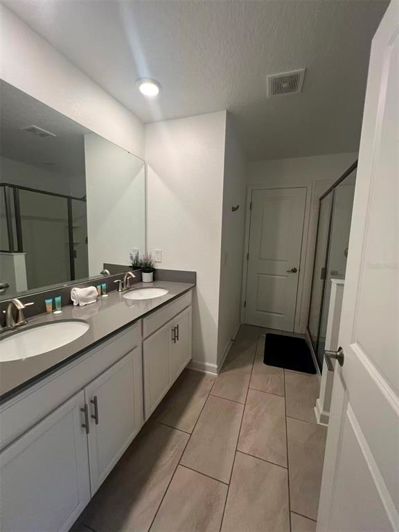 Image No.41-9 Bed Property for sale