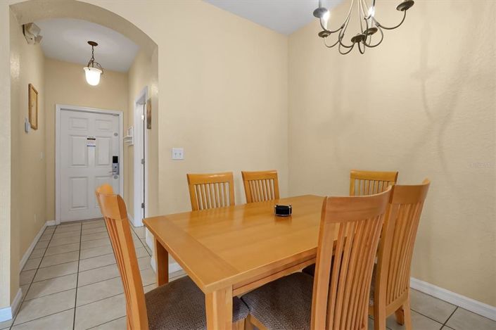 Image No.10-3 Bed Townhouse for sale