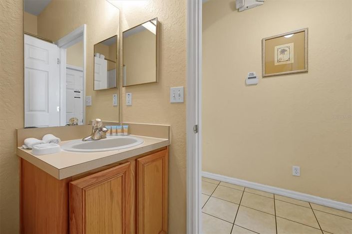 Image No.13-3 Bed Townhouse for sale