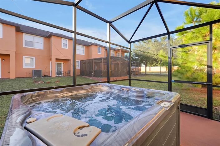 Image No.14-3 Bed Townhouse for sale