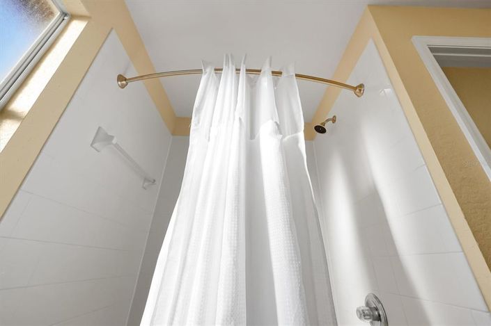 Image No.26-3 Bed Townhouse for sale