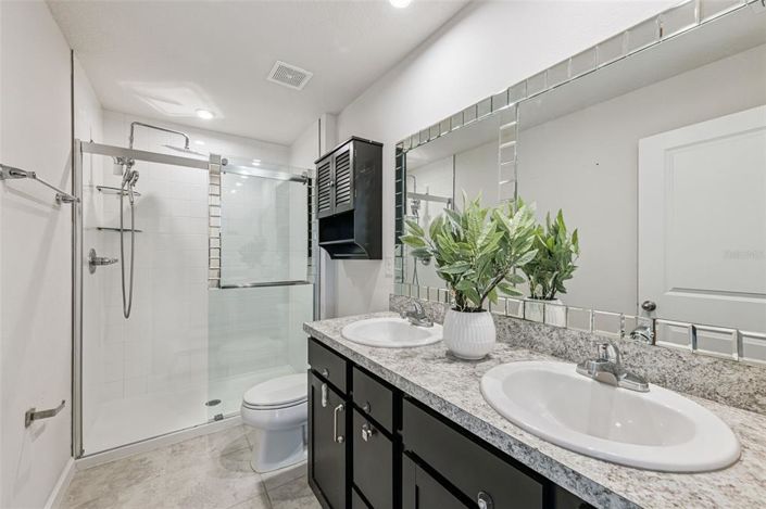 Image No.16-4 Bed Property for sale