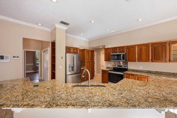 Image No.17-4 Bed Property for sale