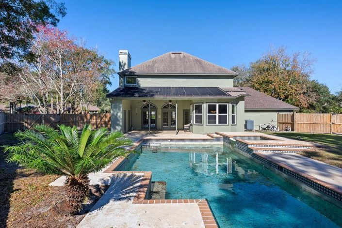 Image No.2-4 Bed Property for sale