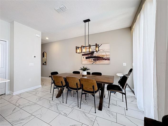 Image No.7-4 Bed Townhouse for sale