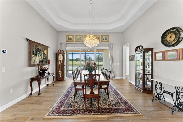 Image No.17-4 Bed Property for sale