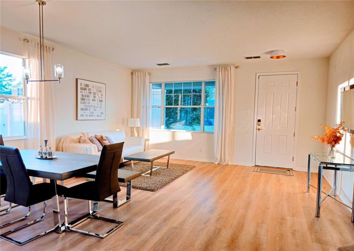 Image No.2-Propriété de 5 chambres à vendre à Davenport