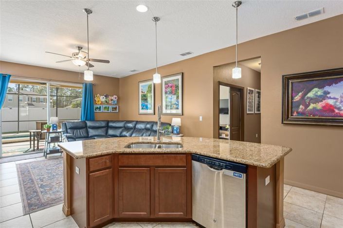 Image No.14-5 Bed Property for sale