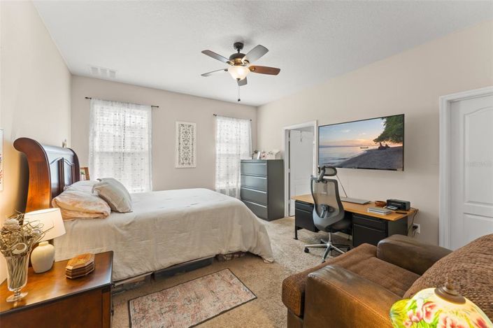 Image No.18-5 Bed Property for sale