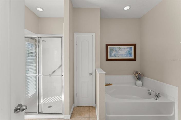 Image No.20-5 Bed Property for sale