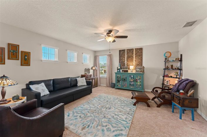 Image No.24-5 Bed Property for sale