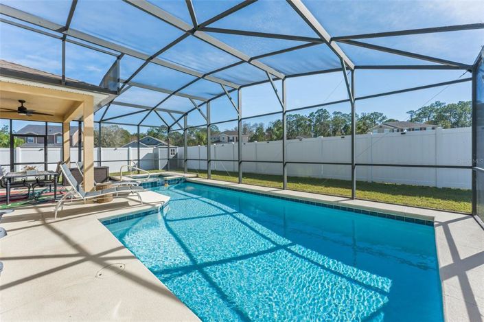 Image No.3-5 Bed Property for sale