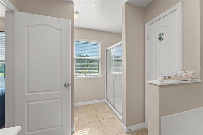 Image No.33-5 Bed Property for sale