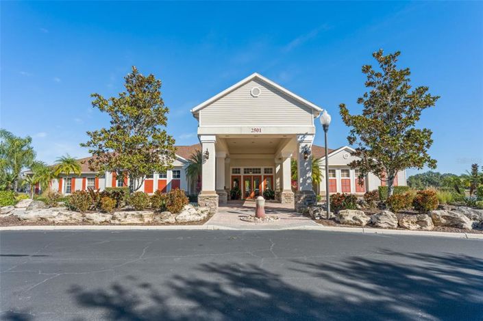 Image No.55-5 Bed Property for sale