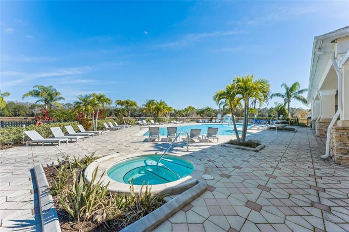 Image No.58-5 Bed Property for sale