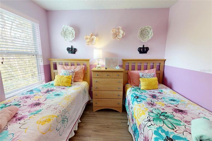 Image No.24-7 Bed Property for sale