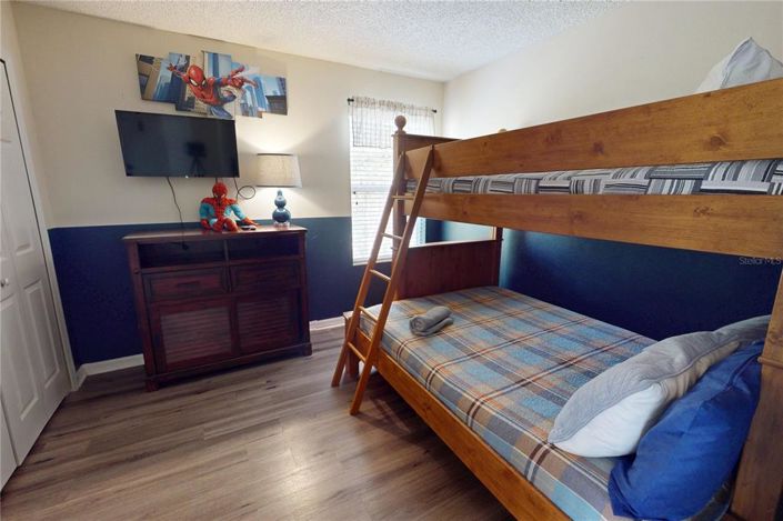 Image No.27-7 Bed Property for sale