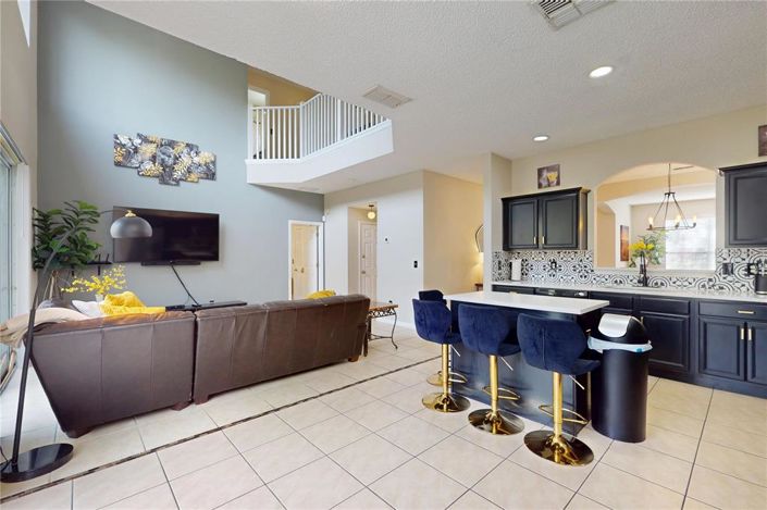 Image No.9-7 Bed Property for sale