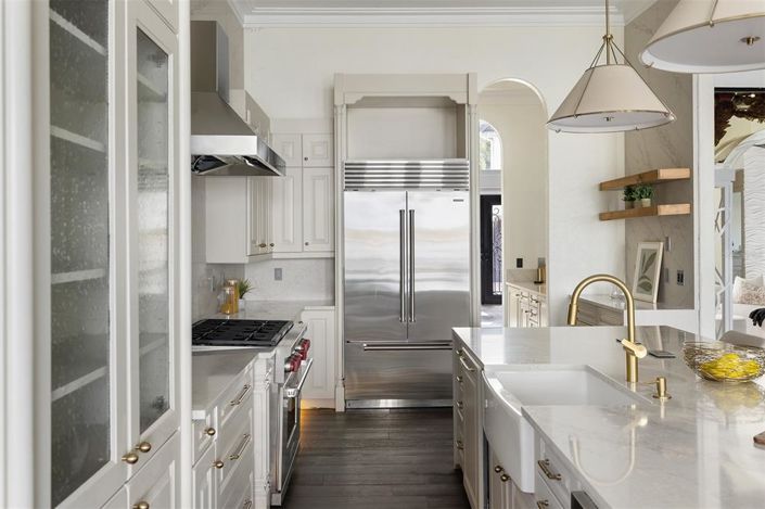 Image No.16-5 Bed Property for sale