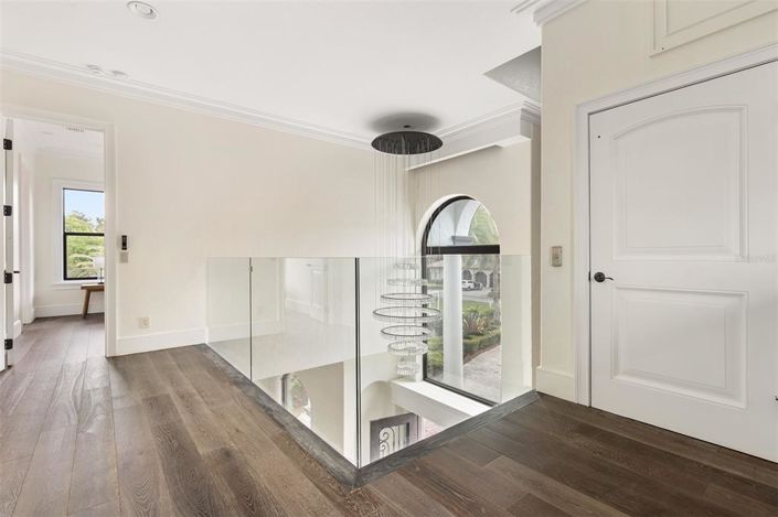 Image No.23-5 Bed Property for sale