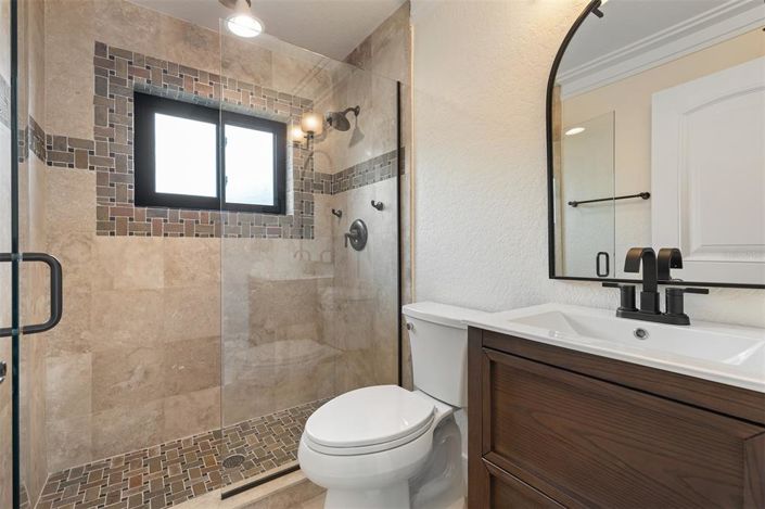 Image No.25-5 Bed Property for sale