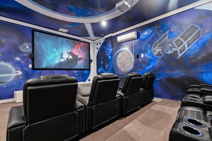 Image No.35-6 Bed Property for sale