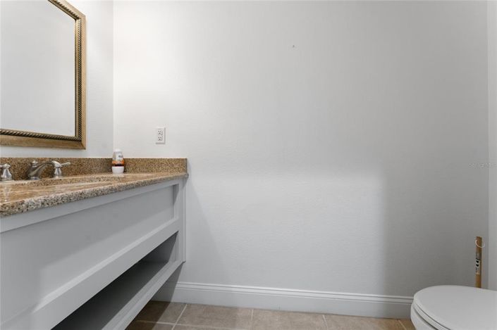 Image No.14-4 Bed Townhouse for sale