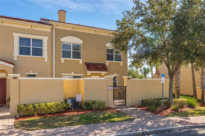 Image No.2-4 Bed Townhouse for sale