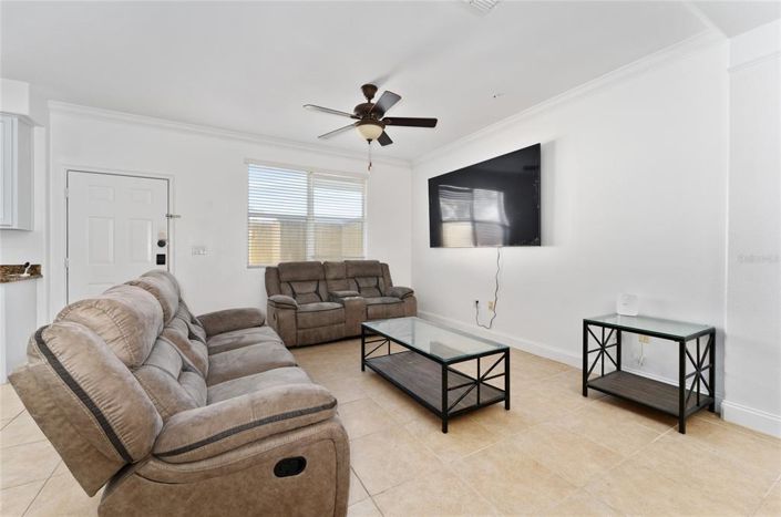 Image No.8-4 Bed Townhouse for sale