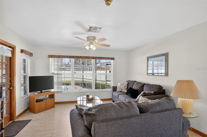 Image No.13-4 Bed Property for sale